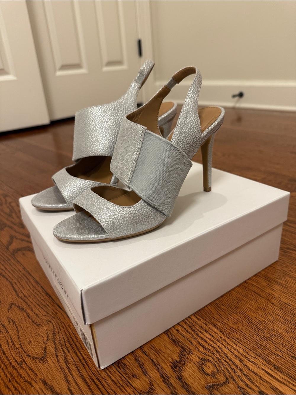 CALVIN KLEIN SILVER HEELS